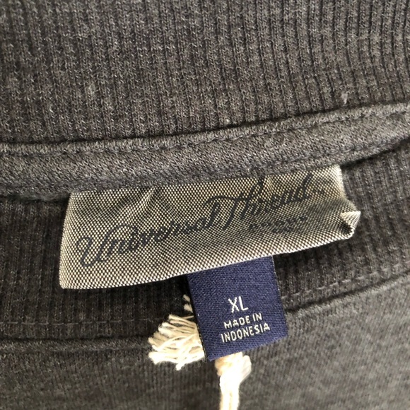 Sweatshirt - Universal Thread - Picture 7 of 8